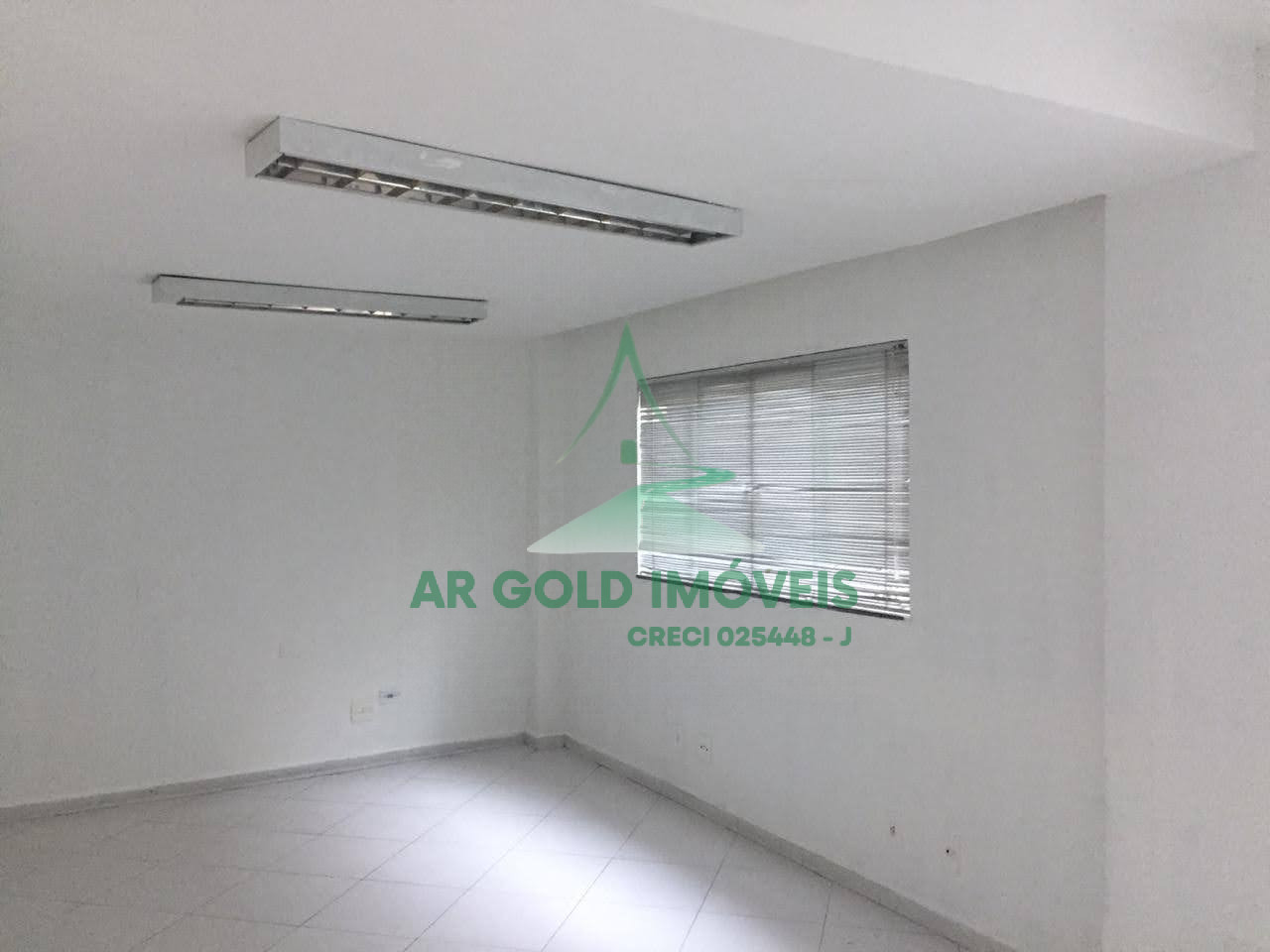 Conjunto comercial para locação na Faria Lima | 137m² | reformado | 5 salas | terraço