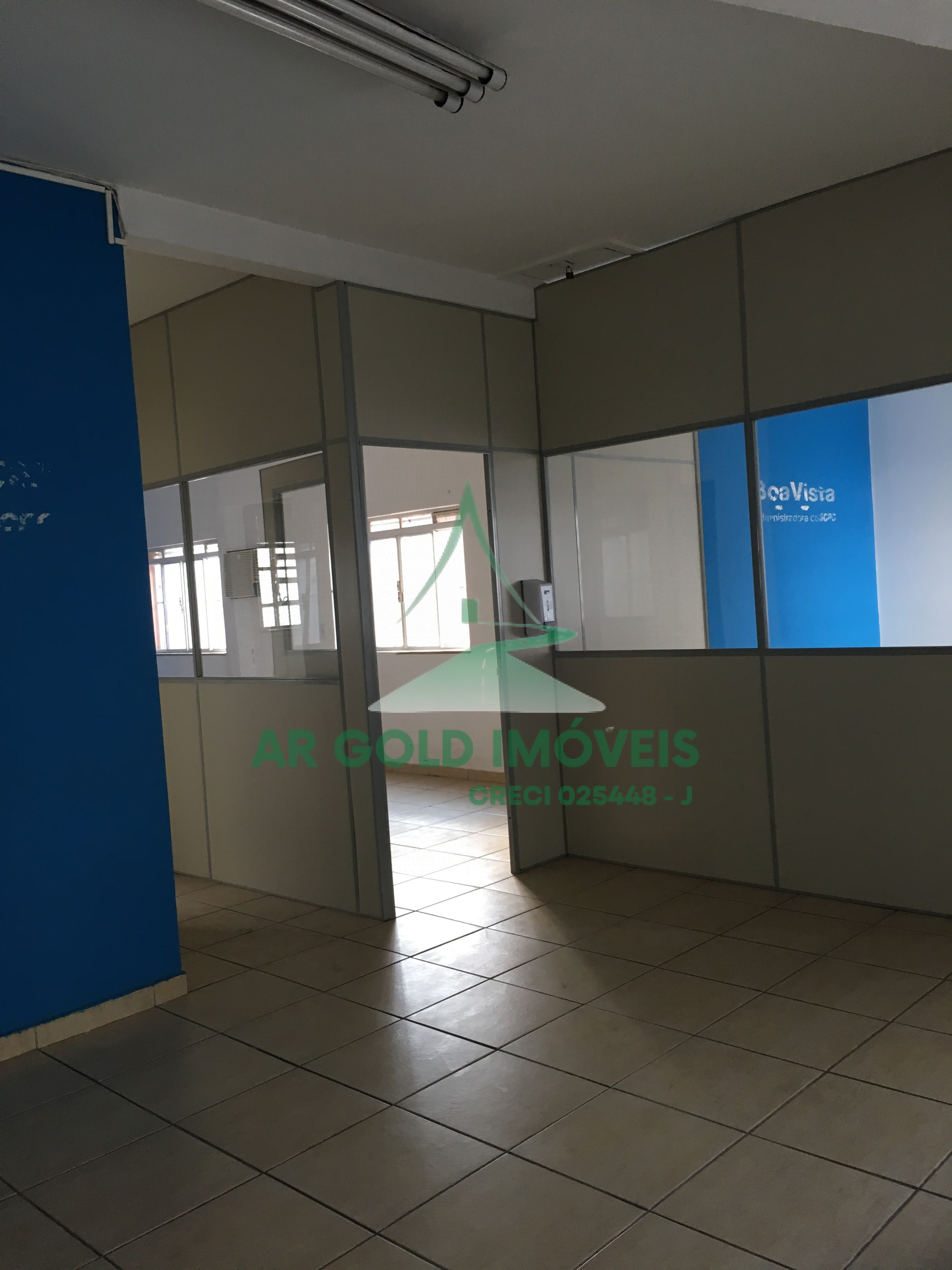 Conjunto comercial na Faria Lima | 102m² | 2 banheiros | copa | funcional