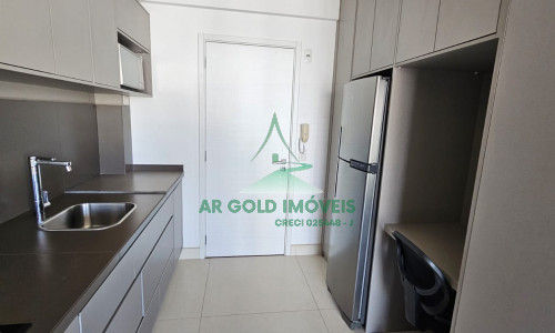 Apartamento mobiliado no Itaim Bibi | 40m² | varanda | andar alto | 1 vaga