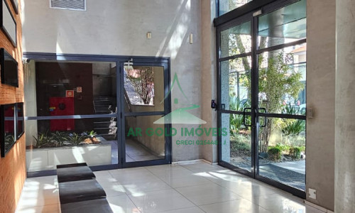 Apartamento mobiliado no Itaim Bibi | 40m² | varanda | andar alto | 1 vaga