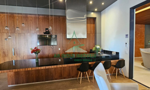 Apartamento mobiliado no Itaim Bibi | 40m² | varanda | andar alto | 1 vaga