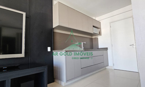 Apartamento mobiliado no Itaim Bibi | 40m² | varanda | andar alto | 1 vaga