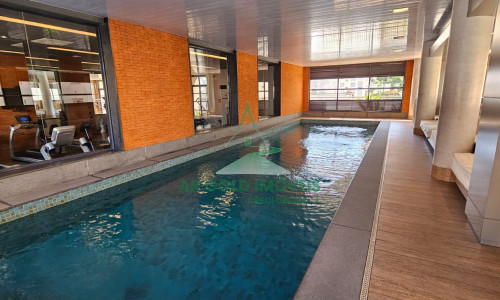 Apartamento mobiliado no Itaim Bibi | 40m² | varanda | andar alto | 1 vaga