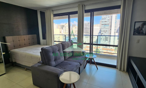 Apartamento mobiliado no Itaim Bibi | 40m² | varanda | andar alto | 1 vaga