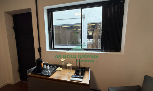 Galpão comercial na Vila Leopoldina | 182m² | moderno | até 10 veículos