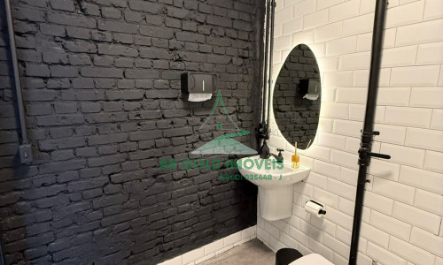 Galpão comercial na Vila Leopoldina | 182m² | moderno | até 10 veículos