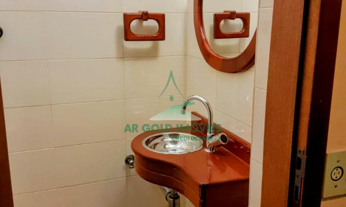 Sobrado Tríplex na Lapa | 3 Suítes | 6 Vagas | Lareira e Escritório | 215m²