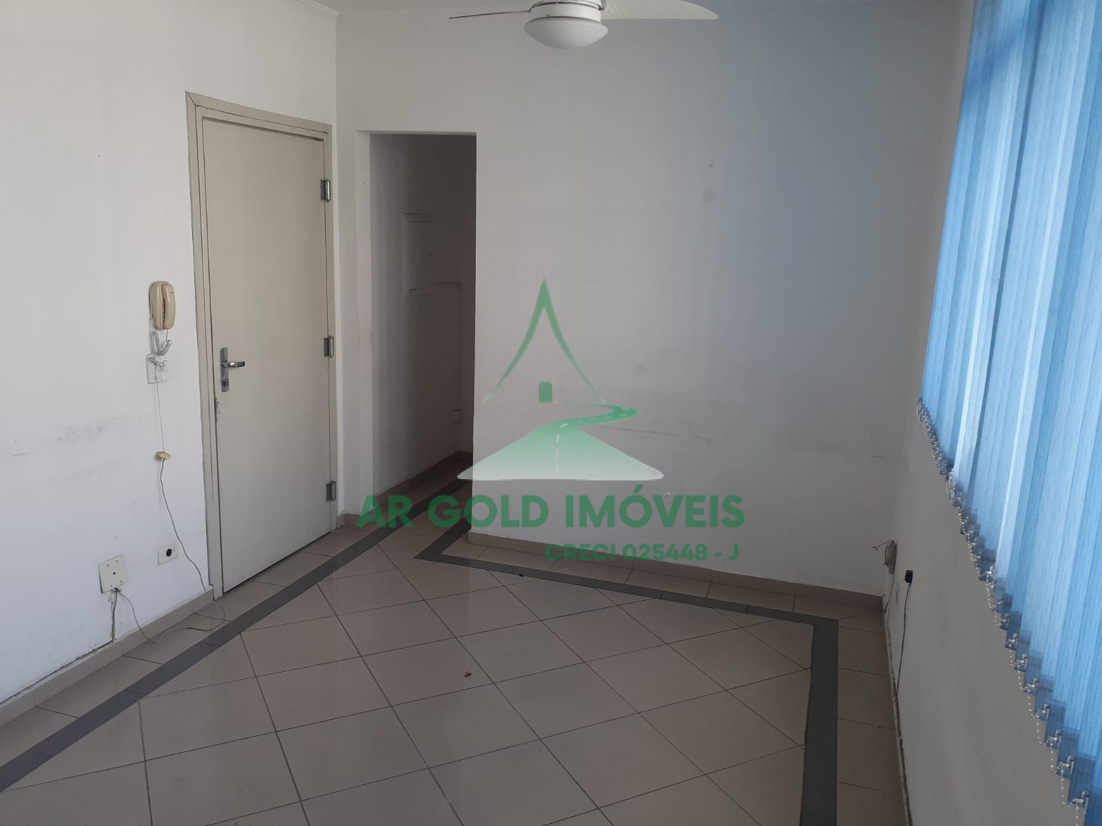 Sala em Higienópolis | 22m² | R. Maceió | Próxima ao Metrô | Venda ou Locação