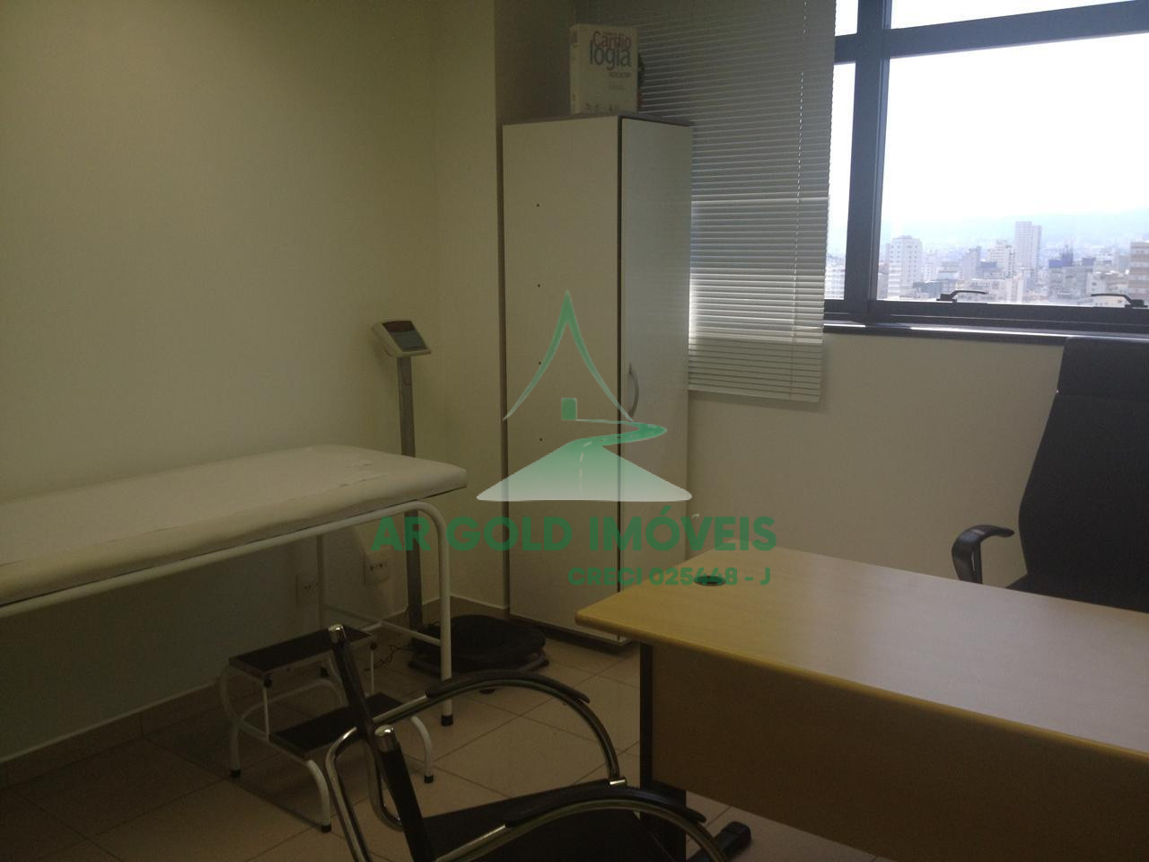 Sala comercial em Higienópolis | pronta | edifício médico | ótima localização