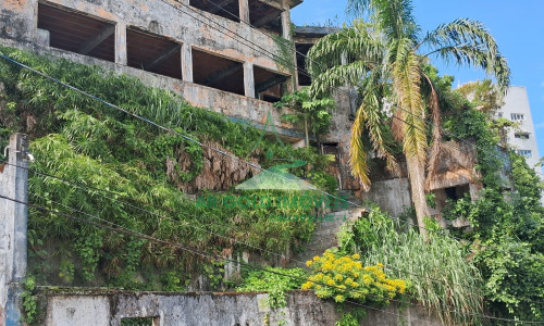 Prédio residencial 3 pavimentos com 1.200m² | Ilha Porchat | vista e potencial