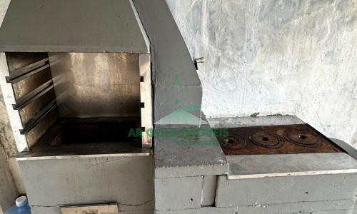 Casa com piscina, churrasqueira e fogão a lenha | 2 suítes | 2 vagas | Enseada