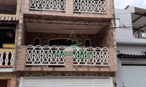 Casa à venda no Jaraguá | 128m² | 4 dormitórios | 2 vagas | Quintal com churrasqueira