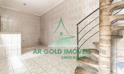 Casa à venda no Jaraguá | 128m² | 4 dormitórios | 2 vagas | Quintal com churrasqueira