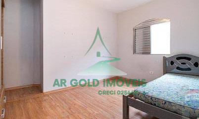 Casa à venda no Jaraguá | 128m² | 4 dormitórios | 2 vagas | Quintal com churrasqueira