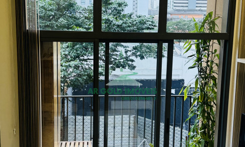 Studio à venda no Aimberê by You,inc | 23m² | pé-direito alto | moderno