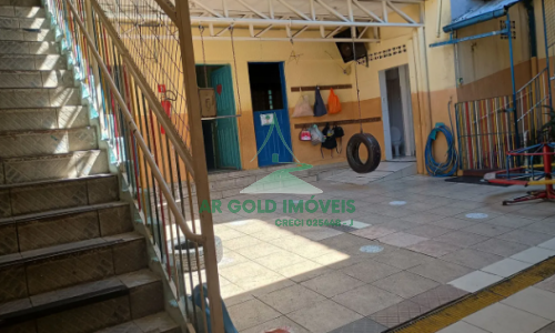 Casa à venda na Cidade Antônio E. Carvalho | 330m² | 5+ dormitórios | 2 vagas | Oportunidade