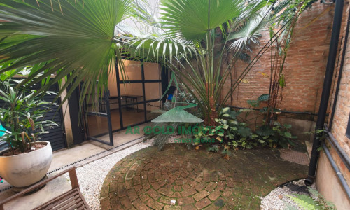 Casa para locação em Perdizes | 230m² | 2 suítes | 1 vaga | 3 pavimentos