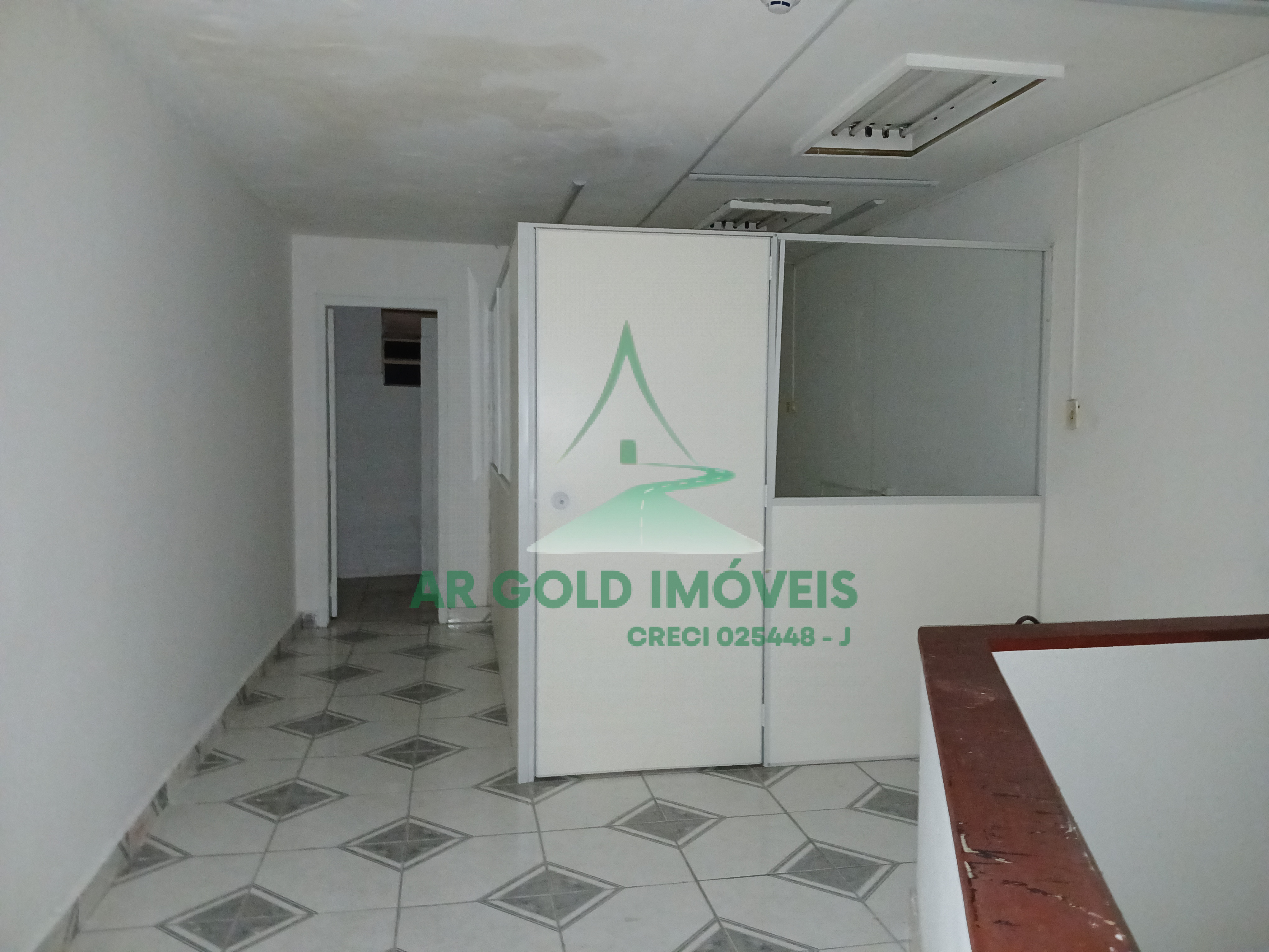 Loja para locação na República | 70m² | Mezanino | Ao lado do Metrô República