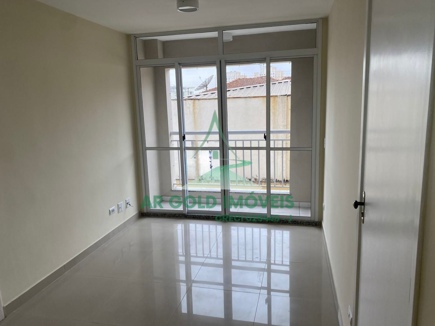 Apartamento para locação no Rio Pequeno | 50m² | 1 dormitório | 1 vaga | Reformado