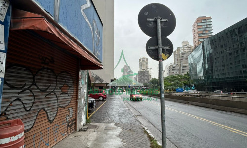 Imóvel comercial à venda no Itaim Bibi | 332m² | 290m² de terreno | Próximo à Faria Lima