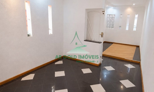 Sobrado à venda na Vila Leopoldina | 3 suítes | 3 vagas | Piscina e churrasqueira