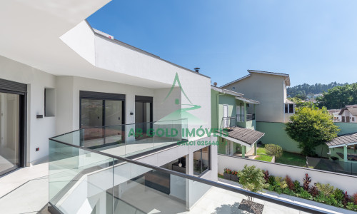Casa à Venda no Residencial Alphaville 10 | 516m² | 4 Suítes | Retrofit Completo | 12 Vagas