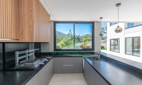 Casa à Venda no Residencial Alphaville 10 | 516m² | 4 Suítes | Retrofit Completo | 12 Vagas