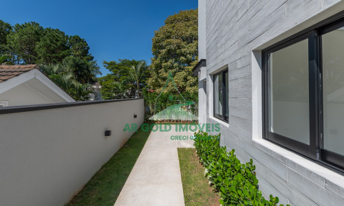 Casa à Venda no Residencial Alphaville 10 | 516m² | 4 Suítes | Retrofit Completo | 12 Vagas