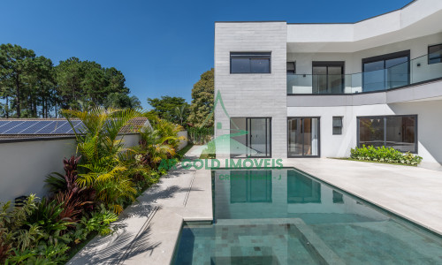 Casa à Venda no Residencial Alphaville 10 | 516m² | 4 Suítes | Retrofit Completo | 12 Vagas