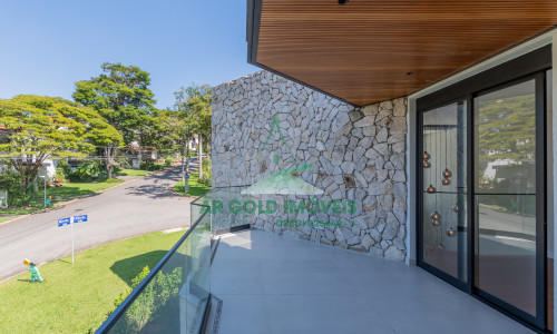 Casa à Venda no Residencial Alphaville 10 | 516m² | 4 Suítes | Retrofit Completo | 12 Vagas