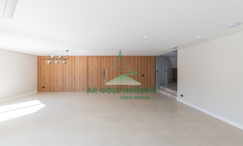 Casa à Venda no Residencial Alphaville 10 | 516m² | 4 Suítes | Retrofit Completo | 12 Vagas