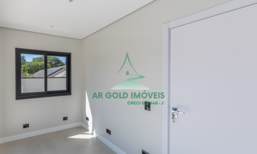 Casa à Venda no Residencial Alphaville 10 | 516m² | 4 Suítes | Retrofit Completo | 12 Vagas