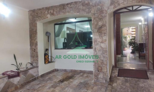 Sobrado à Venda na Vila Nilo | 350m² | 4 Dorms (2 Suítes) | 2 Vagas | Churrasqueira