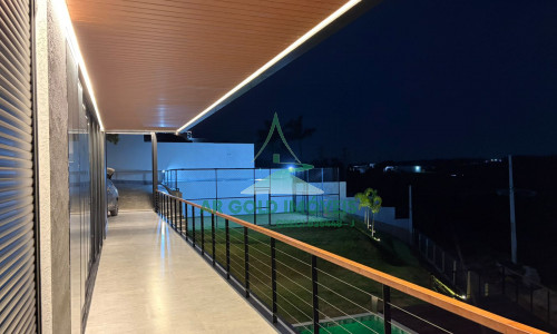 Casa de Alto Padrão à Venda na Represa de Igaratá | 345m² | 3 Suítes | Vista para a Represa