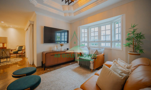 Casa à Venda no Condomínio São Paulo II | 5 Suítes | Neo Clássica | Porteira Fechada