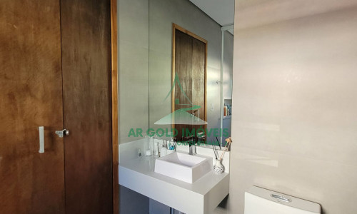 Sobrado à Venda em Piraporinha | 200m² | 3 Dorms (1 Suíte) | 3 Vagas | Planejado