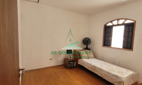 Sobrado à Venda em Piraporinha | 200m² | 3 Dorms (1 Suíte) | 3 Vagas | Planejado