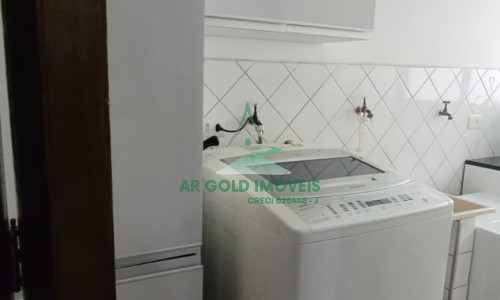 Sobrado à Venda em Piraporinha | 200m² | 3 Dorms (1 Suíte) | 3 Vagas | Planejado