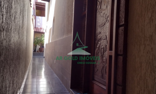 Sobrado à Venda em Itaquera | 180m² | 3 Dorms | 2 Vagas | Quintal e Churrasqueira
