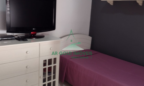Sobrado à Venda em Itaquera | 180m² | 3 Dorms | 2 Vagas | Quintal e Churrasqueira