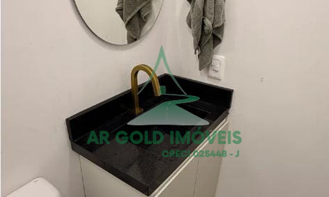 Apartamento à Venda no Socorro | 35m² | 2 Quartos | Varanda | Porteira Fechada | Andar Alto