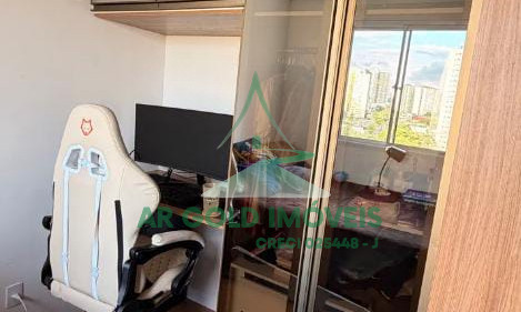 Apartamento à Venda no Socorro | 35m² | 2 Quartos | Varanda | Porteira Fechada | Andar Alto