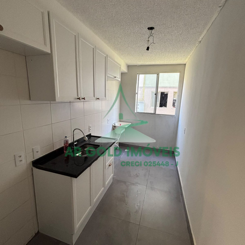 Apartamento à Venda no Conquista Amaralina | 45m² | 2 Dorms | Térreo | Reformado | 1 Vaga