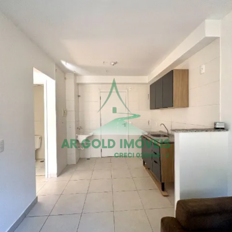 Apartamento à Venda no Jaraguá | 33m² | 2 Dorms | Reformado | 10 Min da Estação | Lazer