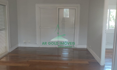 Casa Comercial para Alugar no Morumbi | 190m² | 5 Salas | 1 Vaga | Churrasqueira