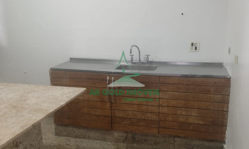 Casa Comercial para Alugar no Morumbi | 190m² | 5 Salas | 1 Vaga | Churrasqueira