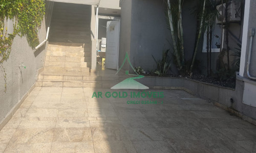 Casa Comercial para Alugar no Morumbi | 190m² | 5 Salas | 1 Vaga | Churrasqueira