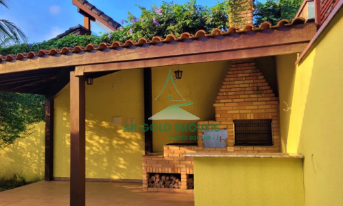 Casa à Venda em Condomínio no Guarujá | 150m² | 3 Dorms | Piscina | 3 Vagas
