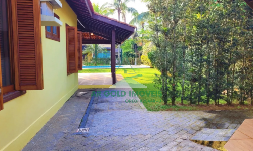 Casa à Venda em Condomínio no Guarujá | 150m² | 3 Dorms | Piscina | 3 Vagas