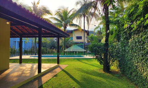 Casa à Venda em Condomínio no Guarujá | 150m² | 3 Dorms | Piscina | 3 Vagas